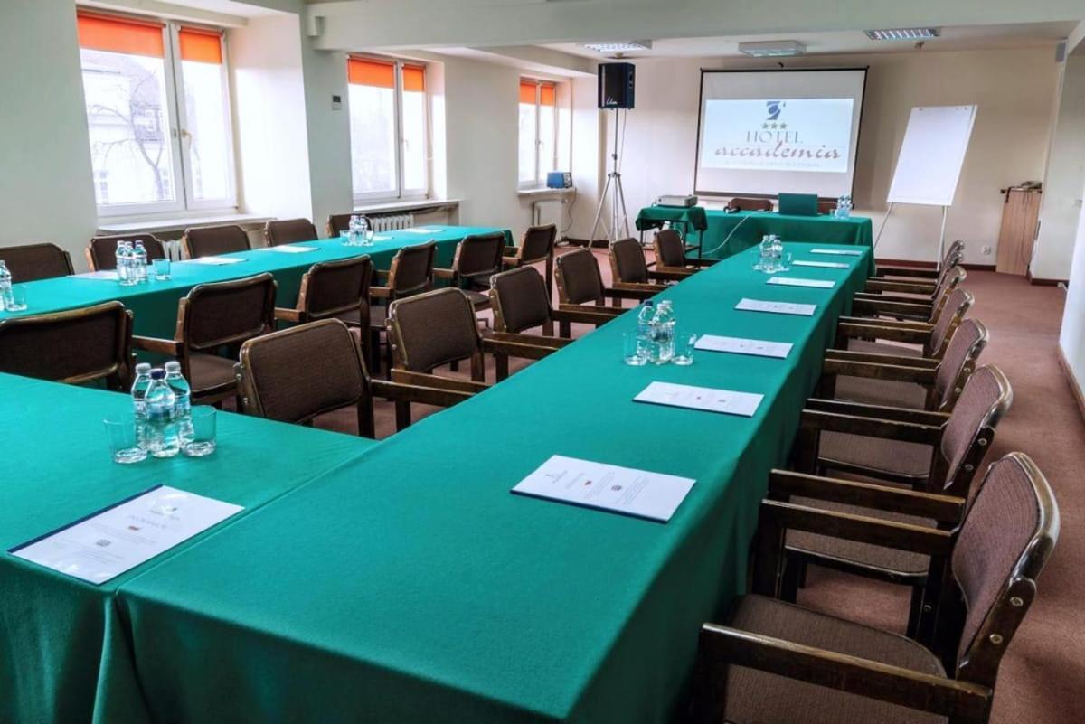 Hotel Accademia Ostrowiec Świętokrzyski Екстериор снимка